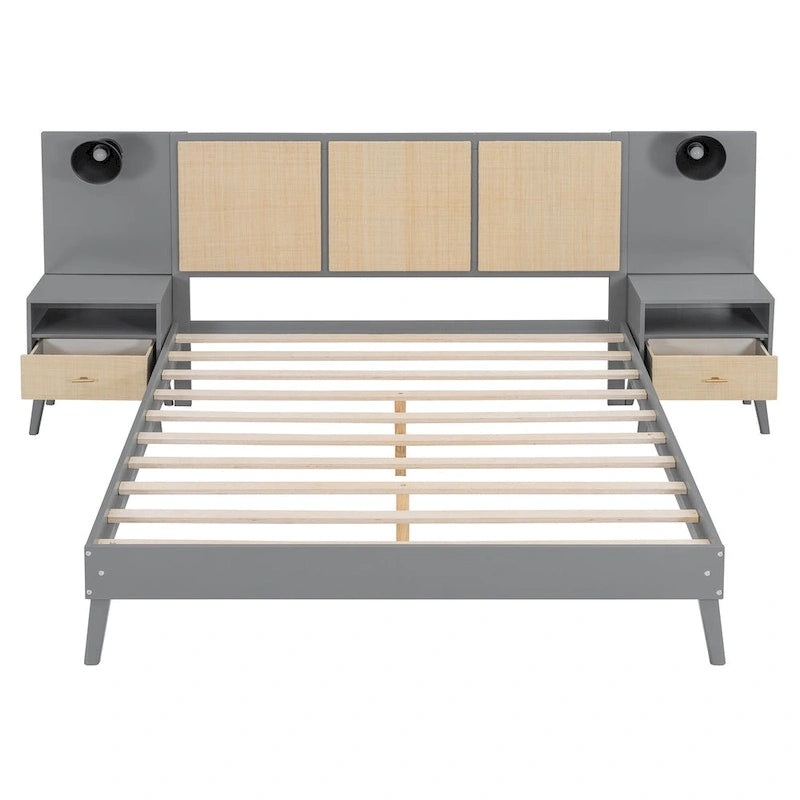 Letto a piattaforma Queen in legno massello con comodini e lampade da testata