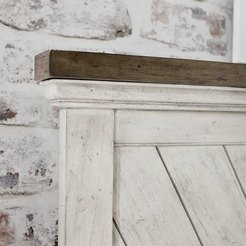 Letto a pannelli rustico, stile Overlook, struttura in legno massello, finitura marrone caldo, senza base a molle