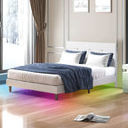 Struttura letto con piattaforma e luci LED RGB intelligenti, testiera capitonné, rivestimento in PVC, senza rete a molle
