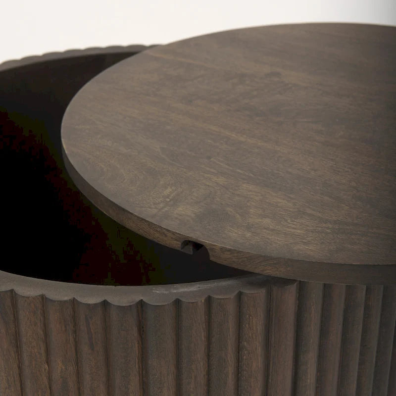 Tavolino rotondo Terra in legno massiccio marrone scuro con scanalature