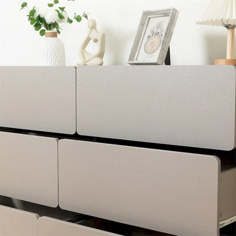 Cassettiera in legno con sei cassetti